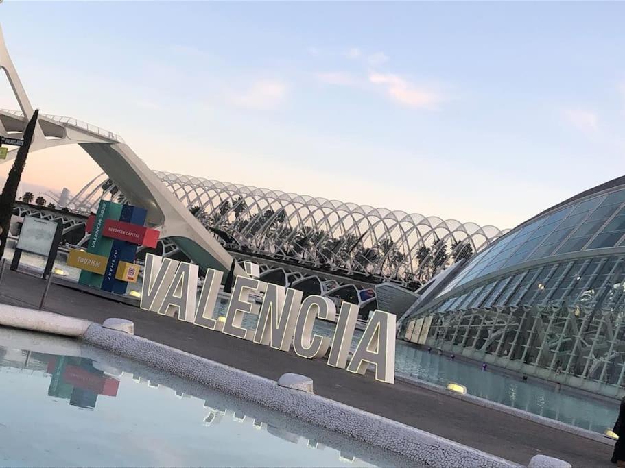 Loft Con Estilo Y Terraza En Centro Historico Appartement Valencia Buitenkant foto